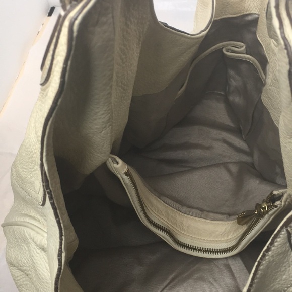 BCBGMAXAZIRA PLEATED leather Hobo - Picture 7 of 10